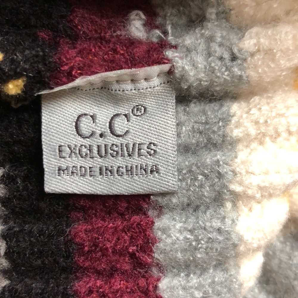 CC knit beanie - Picture 3 of 3